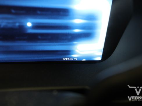 Used 2024 Ford F250 Lariat w/ Sport Appearance Package AWD/4WD image 9