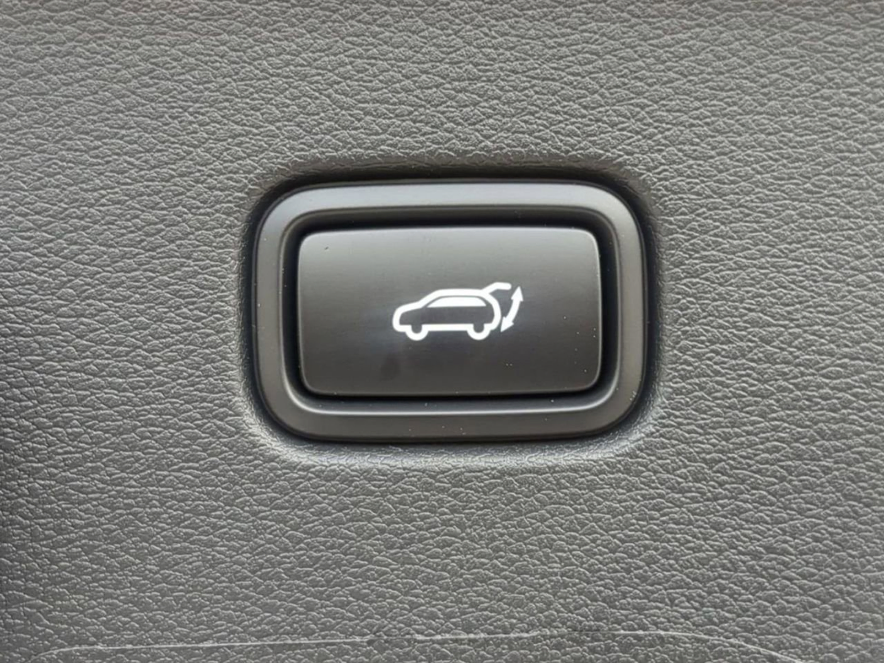 New 2026 Kia Sportage SX FWD image 16