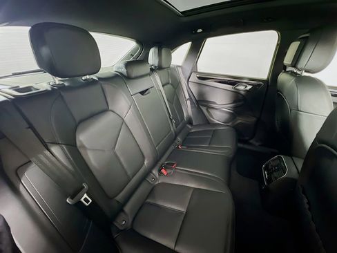 New 2026 Porsche Macan image 29