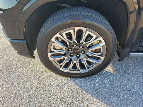 Used 2024 GMC Sierra 1500 Denali Ultimate image 17