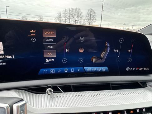 New 2026 Cadillac Optiq Luxury 2 image 19