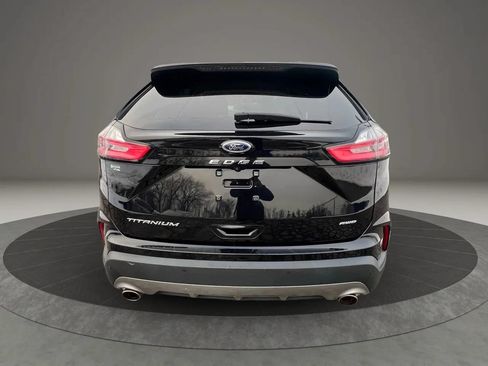 Used 2022 Ford Edge Titanium AWD/4WD image 6