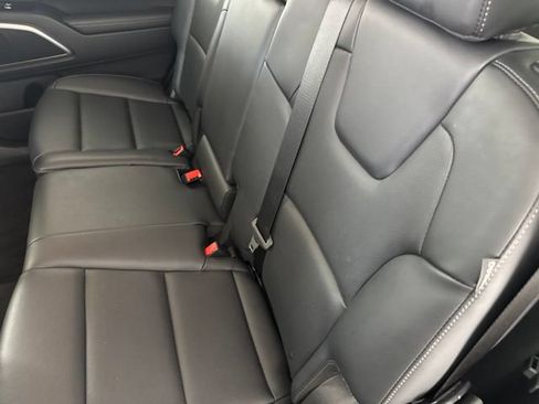 Certified 2025 Kia Telluride LX FWD image 26