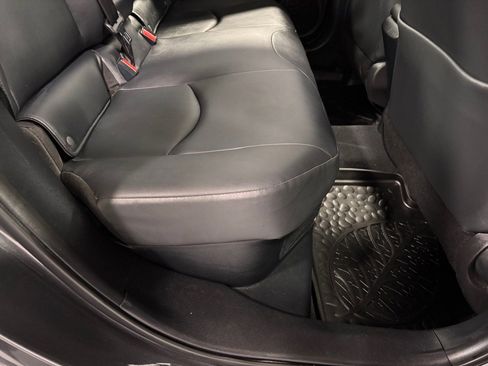 Used 2018 Toyota Prius image 24