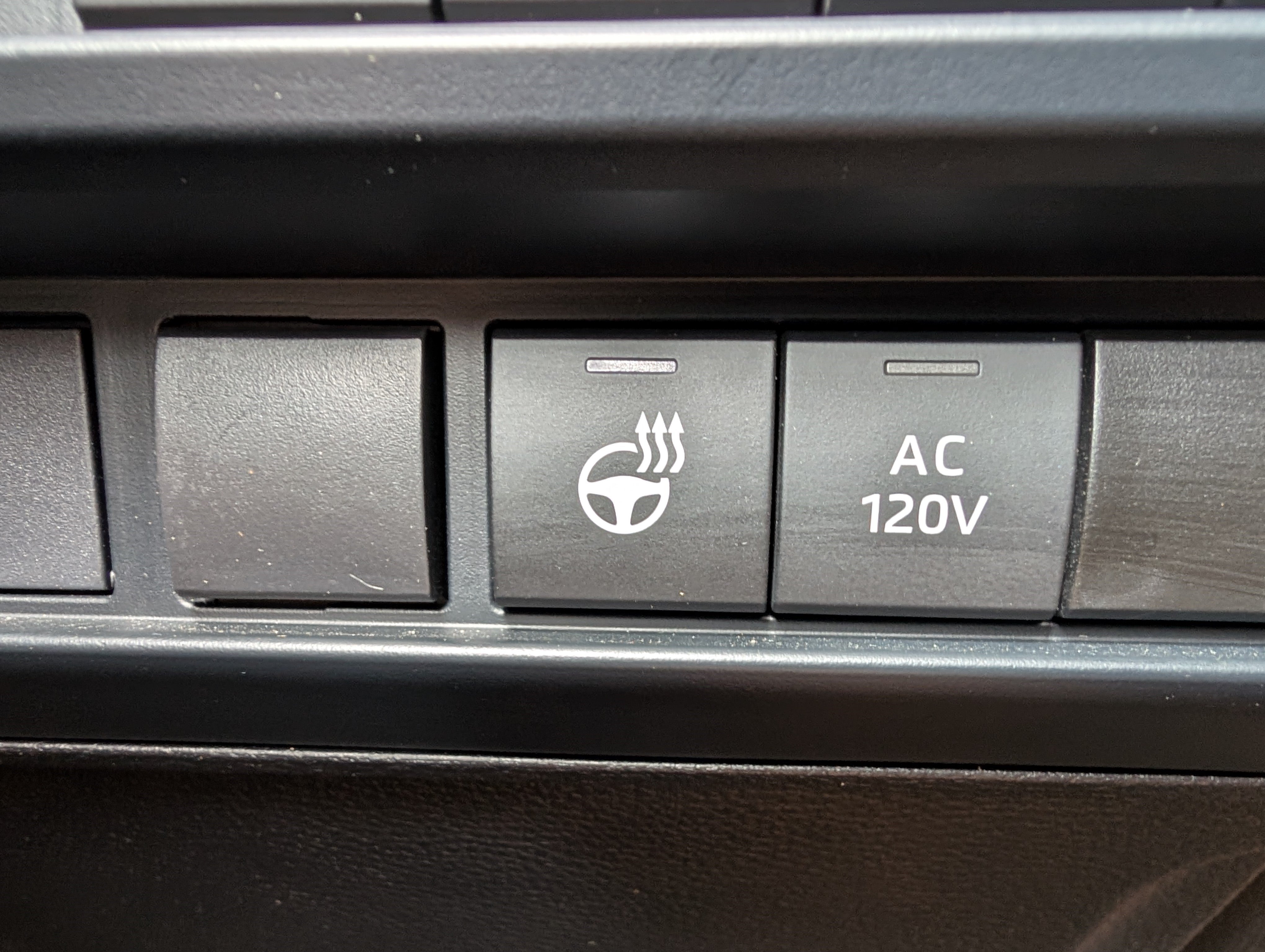 Used 2024 Toyota Tundra Limited w/ TRD Off-Road Package AWD/4WD image 33