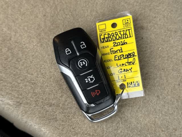 Used 2016 Ford Explorer Limited FWD image 31