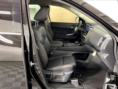New 2026 Nissan Pathfinder SL AWD/4WD image 43