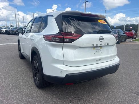 Used 2025 Nissan Rogue SV FWD image 5