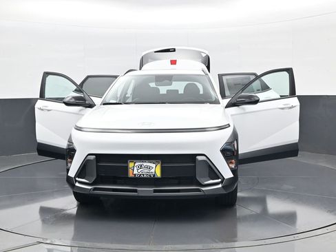 New 2026 Hyundai Kona SEL Premium AWD/4WD image 32