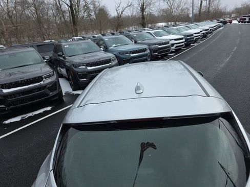 Used 2019 Toyota Corolla SE image 33