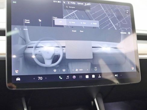 Used 2018 Tesla Model 3 image 15