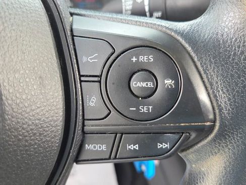 Used 2022 Toyota Corolla LE FWD image 22