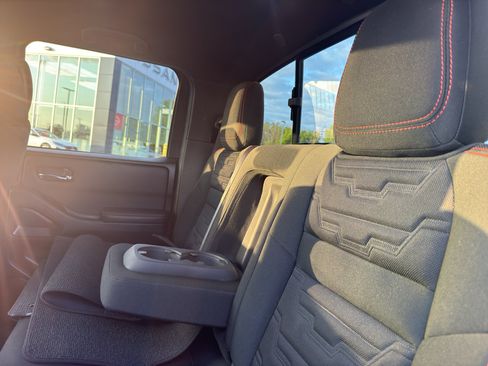 Used 2024 Nissan Frontier PRO-4X w/ Off-Road Protection Package AWD/4WD image 34