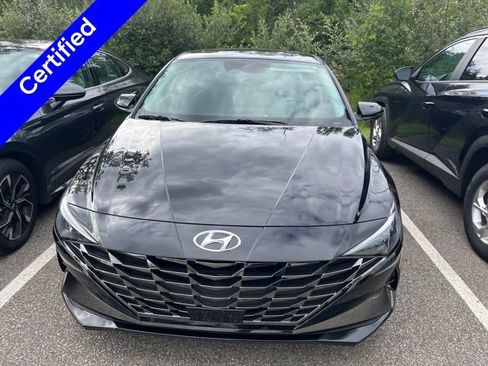 Certified 2023 Hyundai Elantra Limited w/ Cargo Package FWD image 7