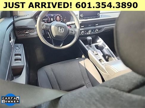 Used 2023 Honda Accord EX image 12