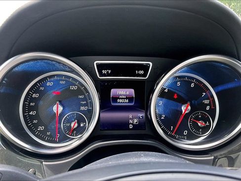Used 2018 Mercedes-Benz GLS 450 4MATIC image 2