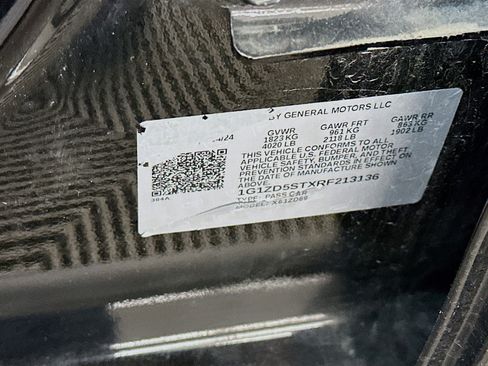 Used 2024 Chevrolet Malibu LT FWD image 12