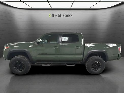 Used 2021 Toyota Tacoma TRD Off-Road w/ Technology Package RWD image 8