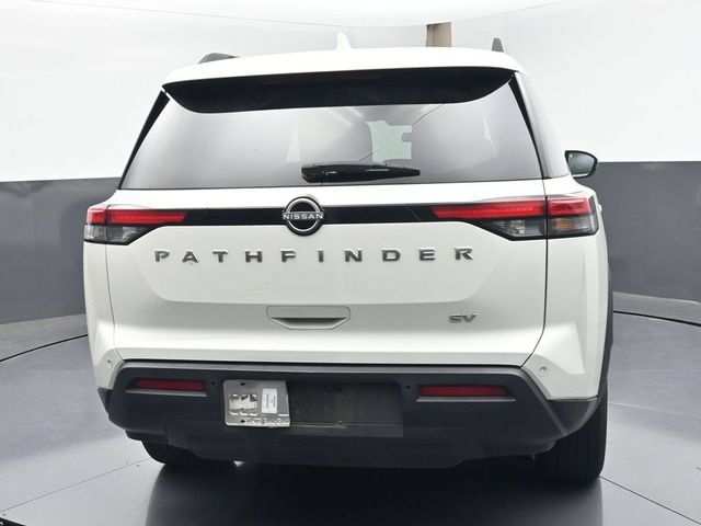 Used 2024 Nissan Pathfinder SV FWD image 3