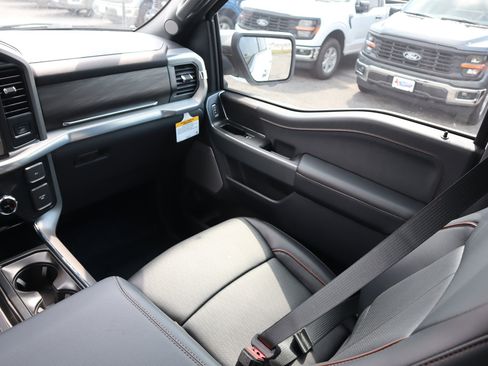 New 2025 Ford F150 Lariat w/ Equipment Group 502A High image 35