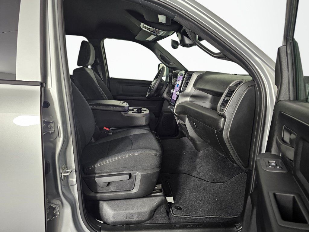 New 2026 RAM 3500 Tradesman AWD/4WD image 36