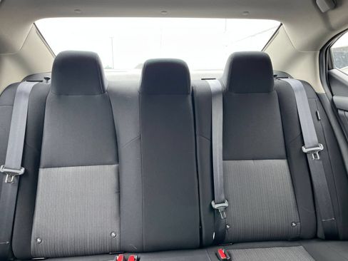 Used 2025 Nissan Sentra SV FWD image 37