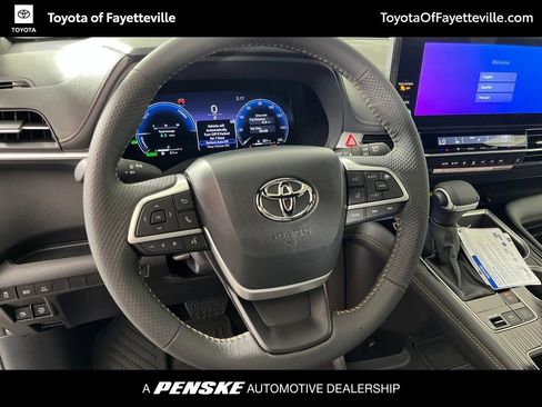 New 2026 Toyota Sienna XLE Woodland Edition AWD/4WD image 29