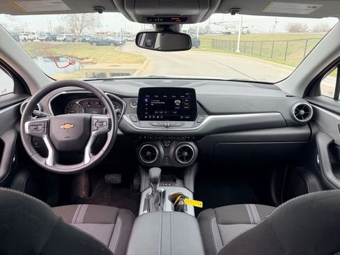 Certified 2024 Chevrolet Blazer LT w/ Convenience Package image 6