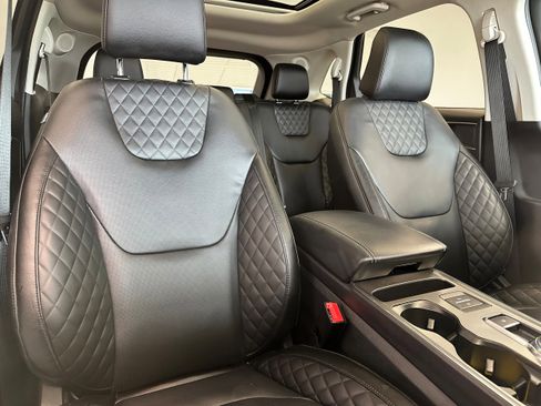 Used 2024 Ford Edge Titanium w/ Equipment Group 301A image 16