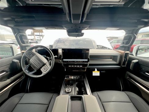 New 2025 GMC Hummer EV 2X w/ LPO, Dark Essentials Package image 18