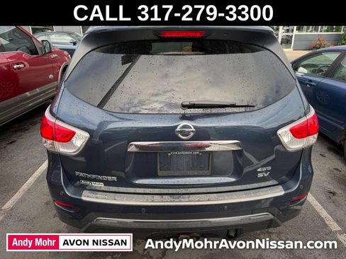 Used 2015 Nissan Pathfinder SV w/ Trailer Tow Package FWD image 5
