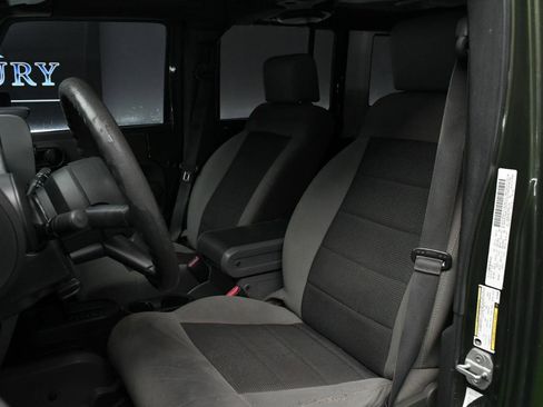 Used 2009 Jeep Wrangler Unlimited X RWD image 10