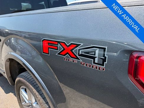 Used 2019 Ford F150 Lariat w/ Equipment Group 502A Luxury AWD/4WD image 9