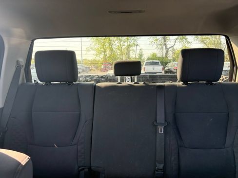 Used 2023 Toyota Tundra SR5 w/ SR5 Convenience Package AWD/4WD image 4
