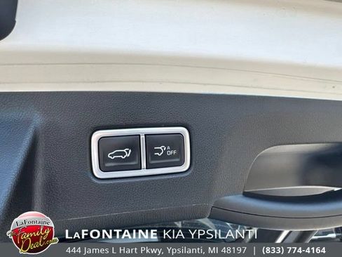 Certified 2025 Kia Sorento SX FWD image 14