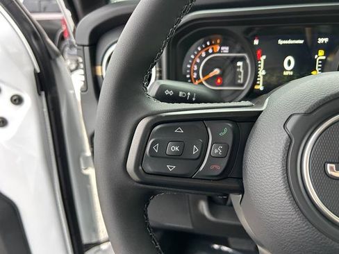 New 2025 Jeep Gladiator Sport image 22