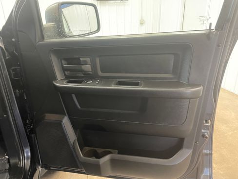 Used 2014 RAM 1500 Express AWD/4WD image 30