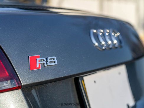 Used 2014 Audi R8 V8 image 65
