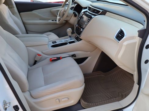 Used 2018 Nissan Murano SV w/ Premium Package FWD image 17