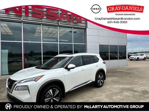 Used 2023 Nissan Rogue SL w/ SL Premium Package FWD image 1