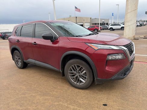 Used 2021 Nissan Rogue S image 3