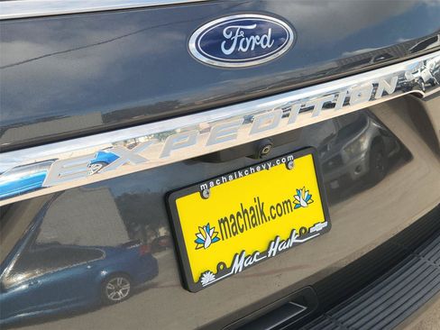 Used 2019 Ford Expedition Limited w/ Equipment Group 302A AWD/4WD image 33