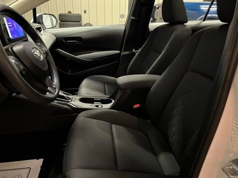 Used 2024 Toyota Corolla LE image 14