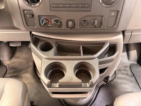 Used 2016 Ford E-450 and Econoline 450 Super Duty w/ Power Windows & Locks Group RWD image 18