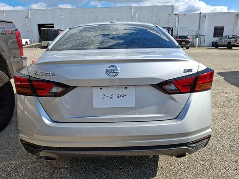 Used 2019 Nissan Altima 2.5 SR w/ SR Premium Package FWD image 5