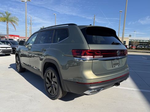 New 2026 Volkswagen Atlas SE image 5