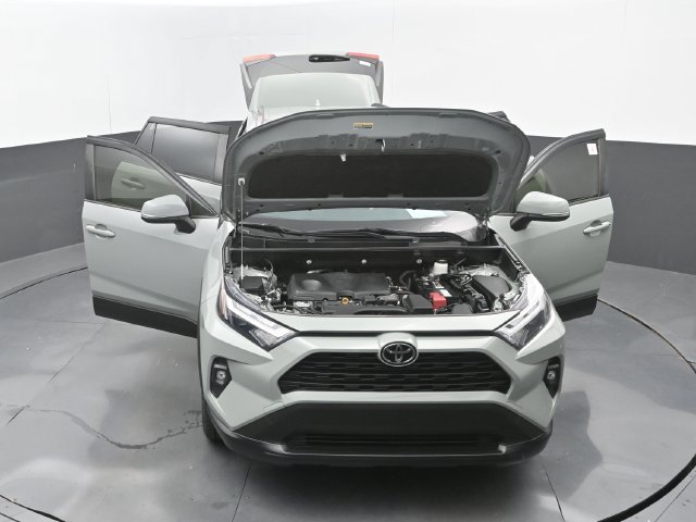 Used 2022 Toyota RAV4 XLE Premium FWD image 36