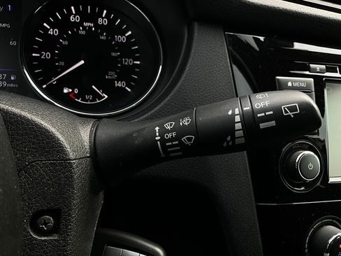 Used 2019 Nissan Rogue S w/ Special Edition Package image 34