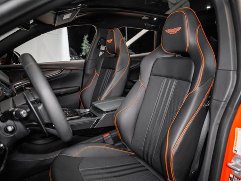 Used 2025 Aston Martin DBX 707 image 12