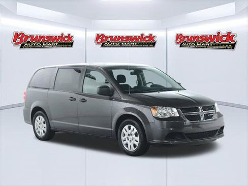 Certified 2019 Dodge Grand Caravan SE FWD image 9